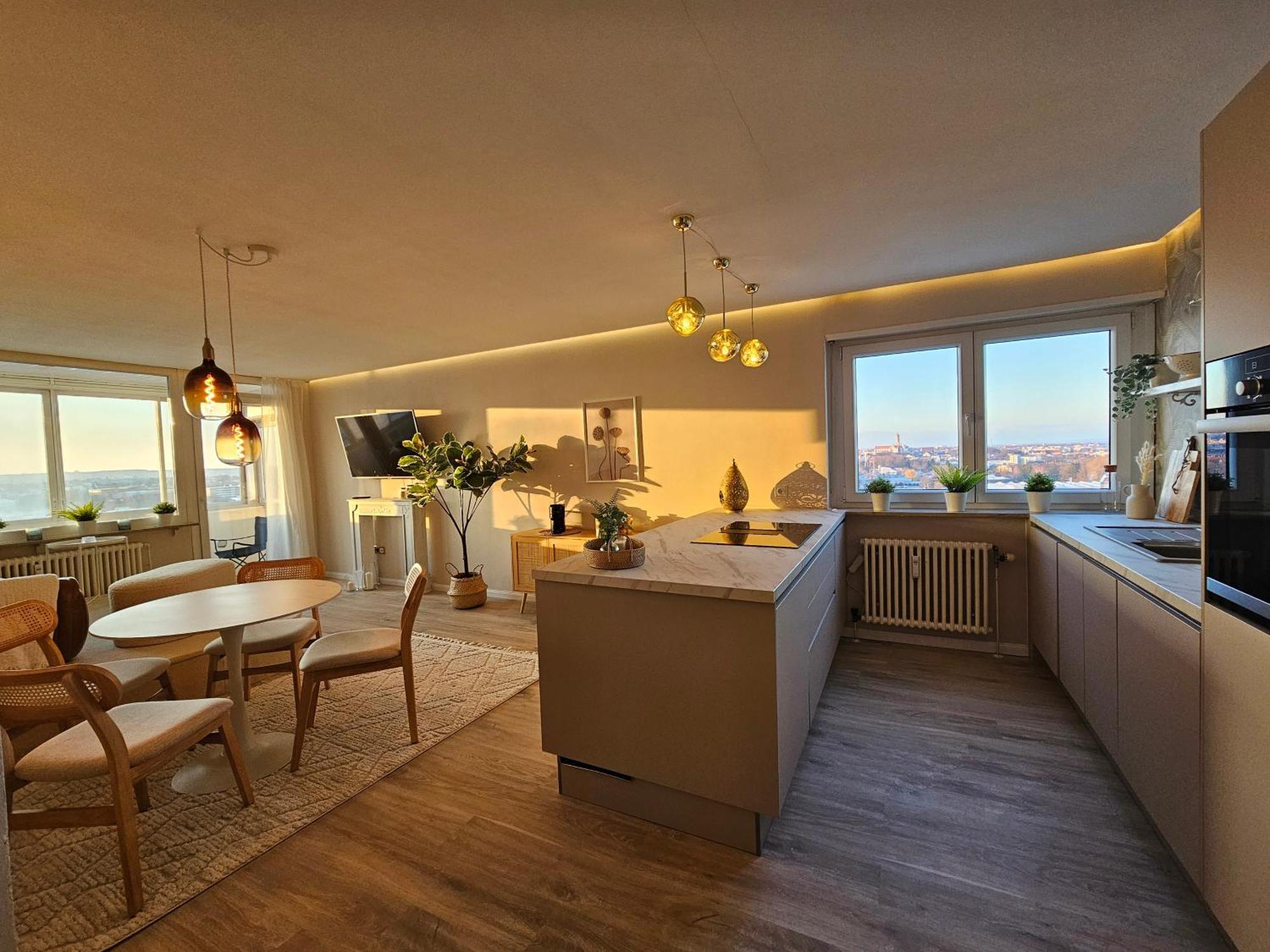Stylische Sunset-Wohnung Аугсбург Экстерьер фото